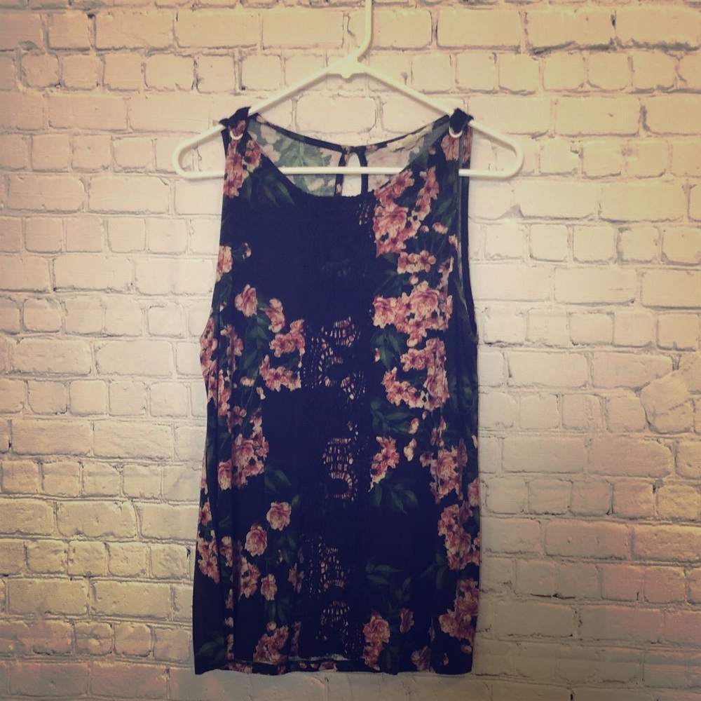 Boutique bought tank worn twice